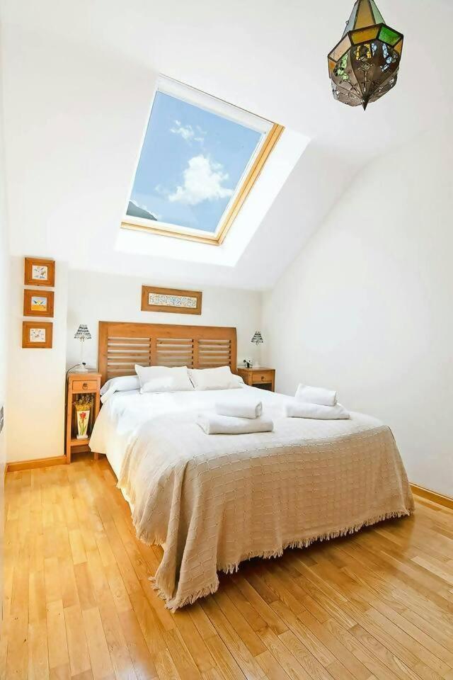 Casa Begona - Wifi Sencillo Y Acogedor Apartment Sallent De Gallego Ngoại thất bức ảnh